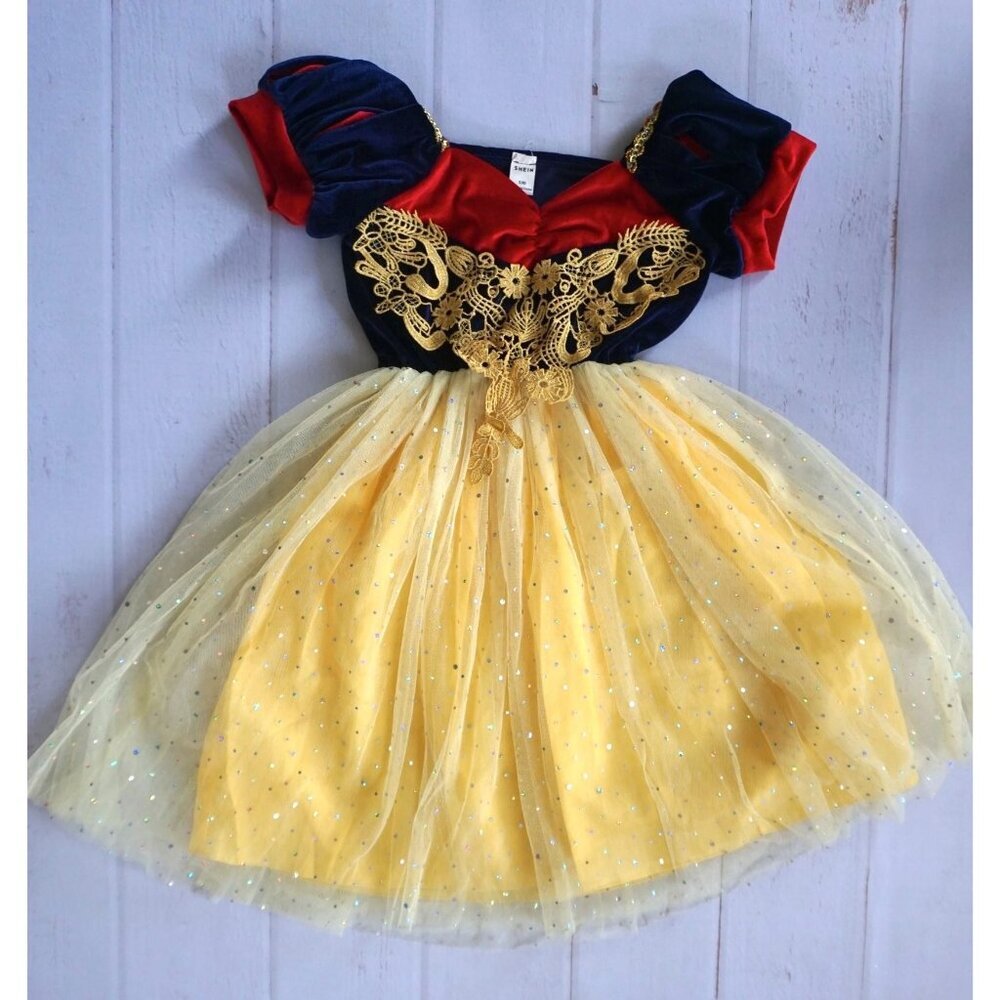 Snow White Princess Halloween Costume Dress - Size 130 (7-8) - Picture 2 of 5